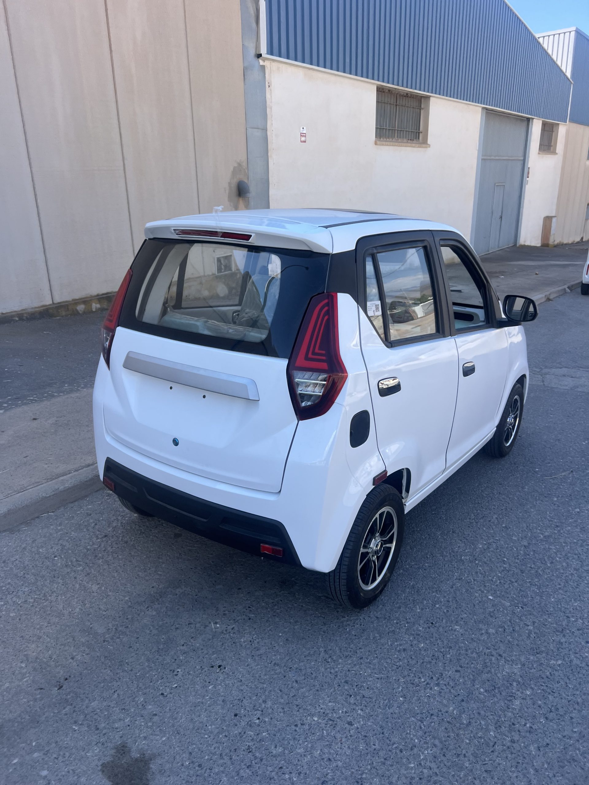 COCHE SIN CARNET ELÉCTRICO NUXCO N4 - Imagen 6